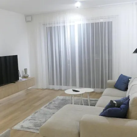 Platan Garden Apartament *